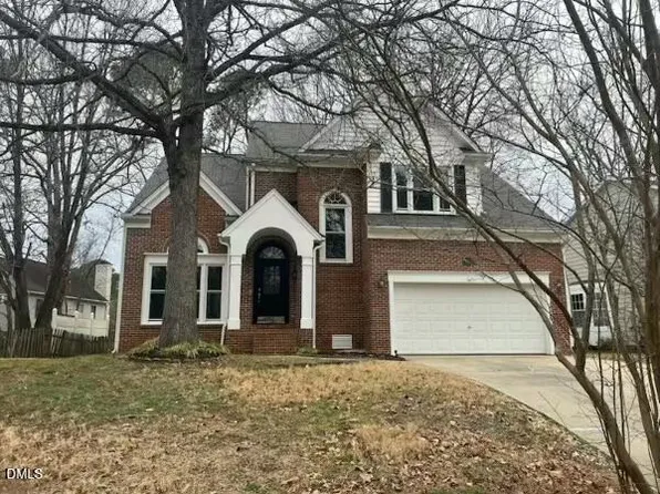 103 Hidden Bluff Ln, Cary, NC 27513