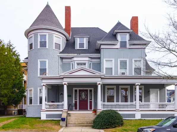 140 Cottage St #5, New Bedford, MA 02740