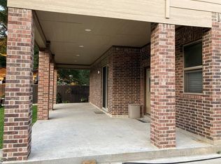 8413 Wayfarer Ln, Houston, TX 77075