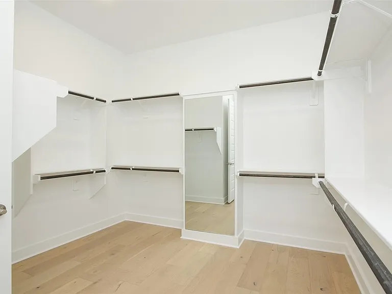 8018 Hingham Ln — Photo 26