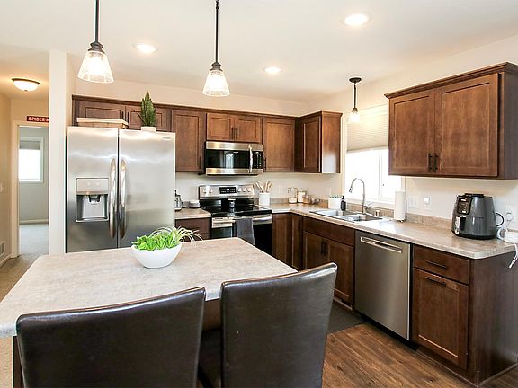 4th image of 1709 Maple Leaf Ln