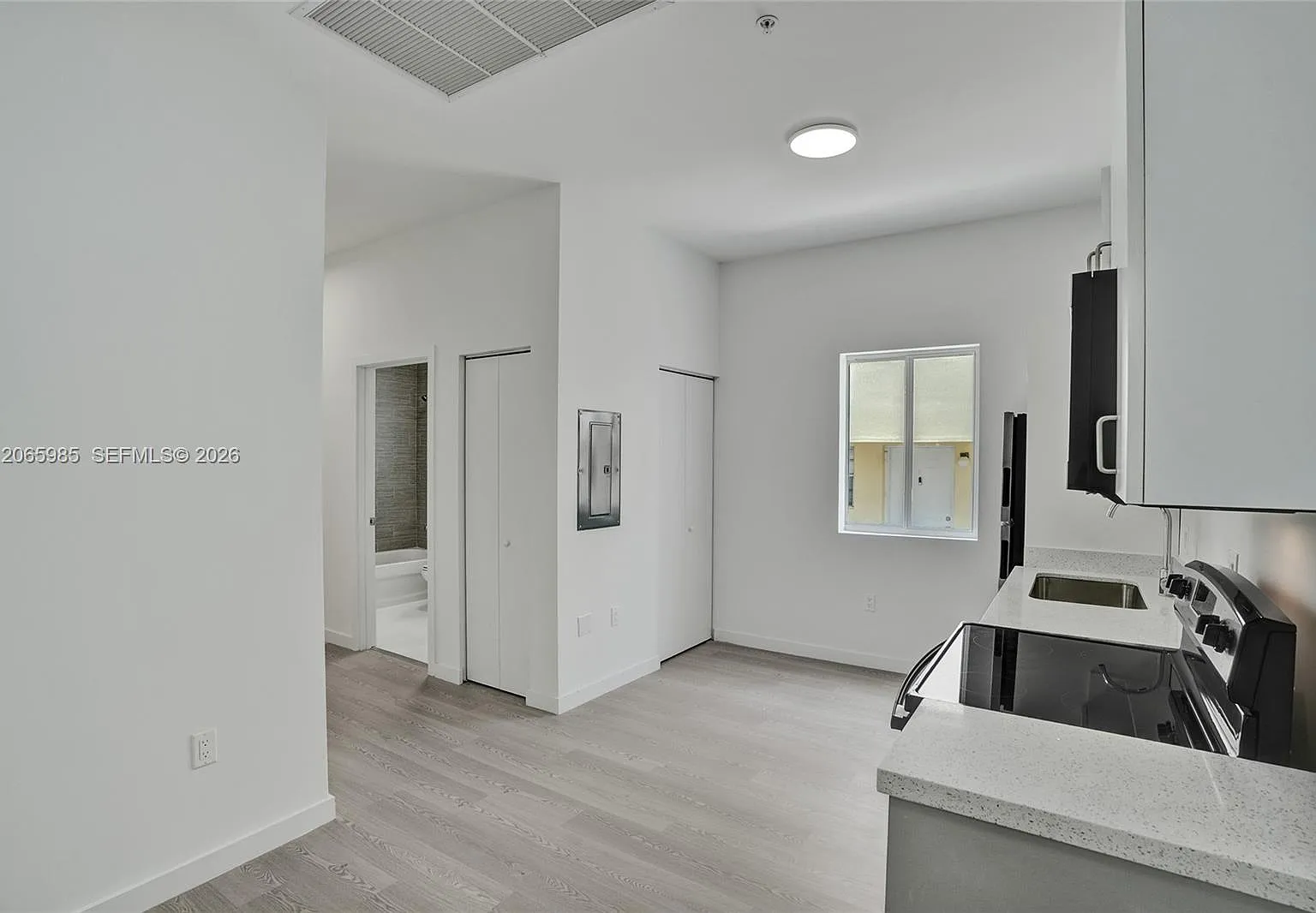 Lawrence Estates Land Cos — Photo 3