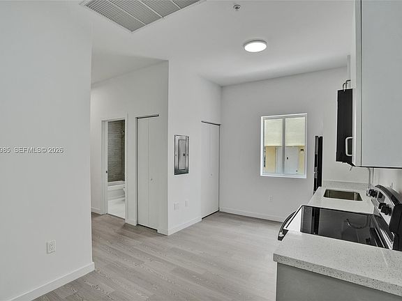 3rd image of 1567 NW 1st St #14