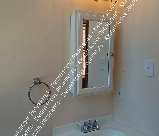 1557 Main St #18 — Photo 13