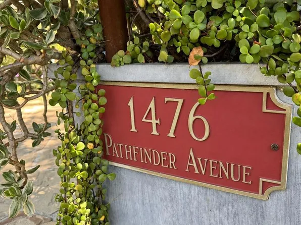 1476 Pathfinder Ave, Westlake Village, CA 91362