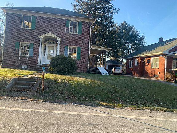 2nd image of 2595 York Haven Rd