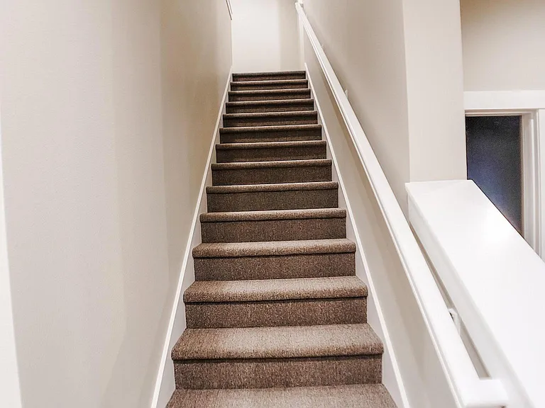 2220 Berryman Loop — Photo 39