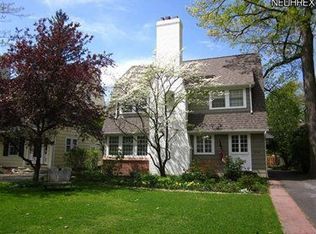 3310 Grenway Rd, Shaker Heights, OH 44122