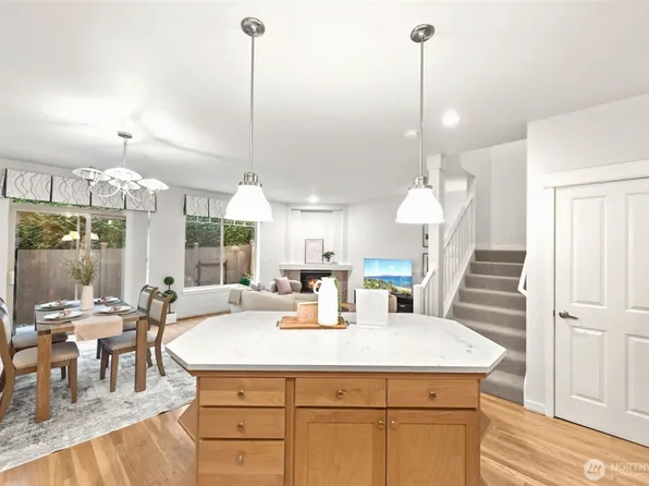12211 NE 103rd Lane, Kirkland, WA 98033