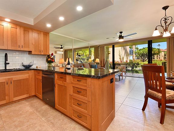 5th image of 3543 Lower Honoapiilani Rd #D101