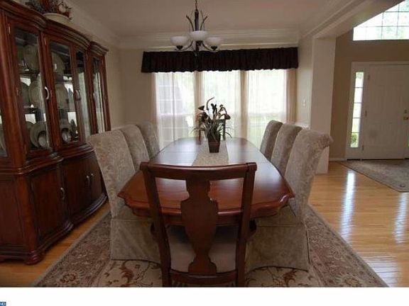 4th image of 119 Peach Tree Dr