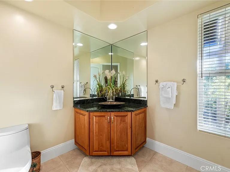 44915 Palladian Ct — Photo 38
