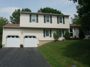 12 Fawn Rd, Bethel, CT 06801