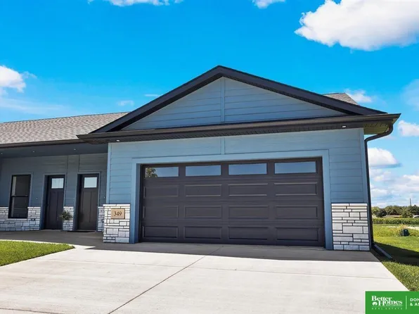 349 Capstone Dr, Fremont, NE 68025