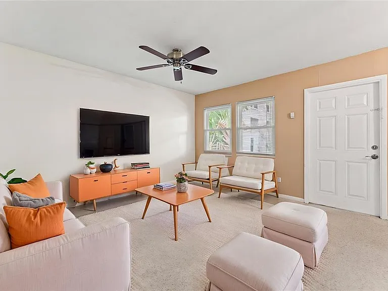 527 S Lincoln Ave #A208 — Photo 12