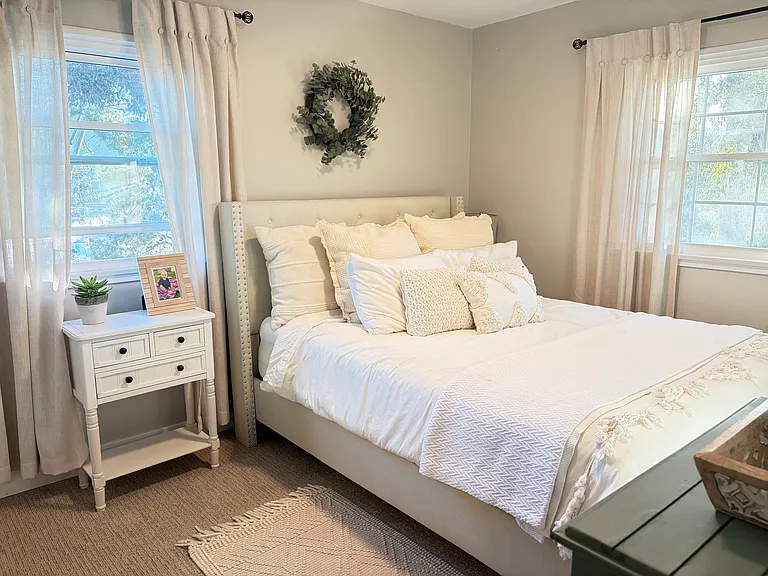 3427 N Twin Oaks Valley Rd — Photo 8