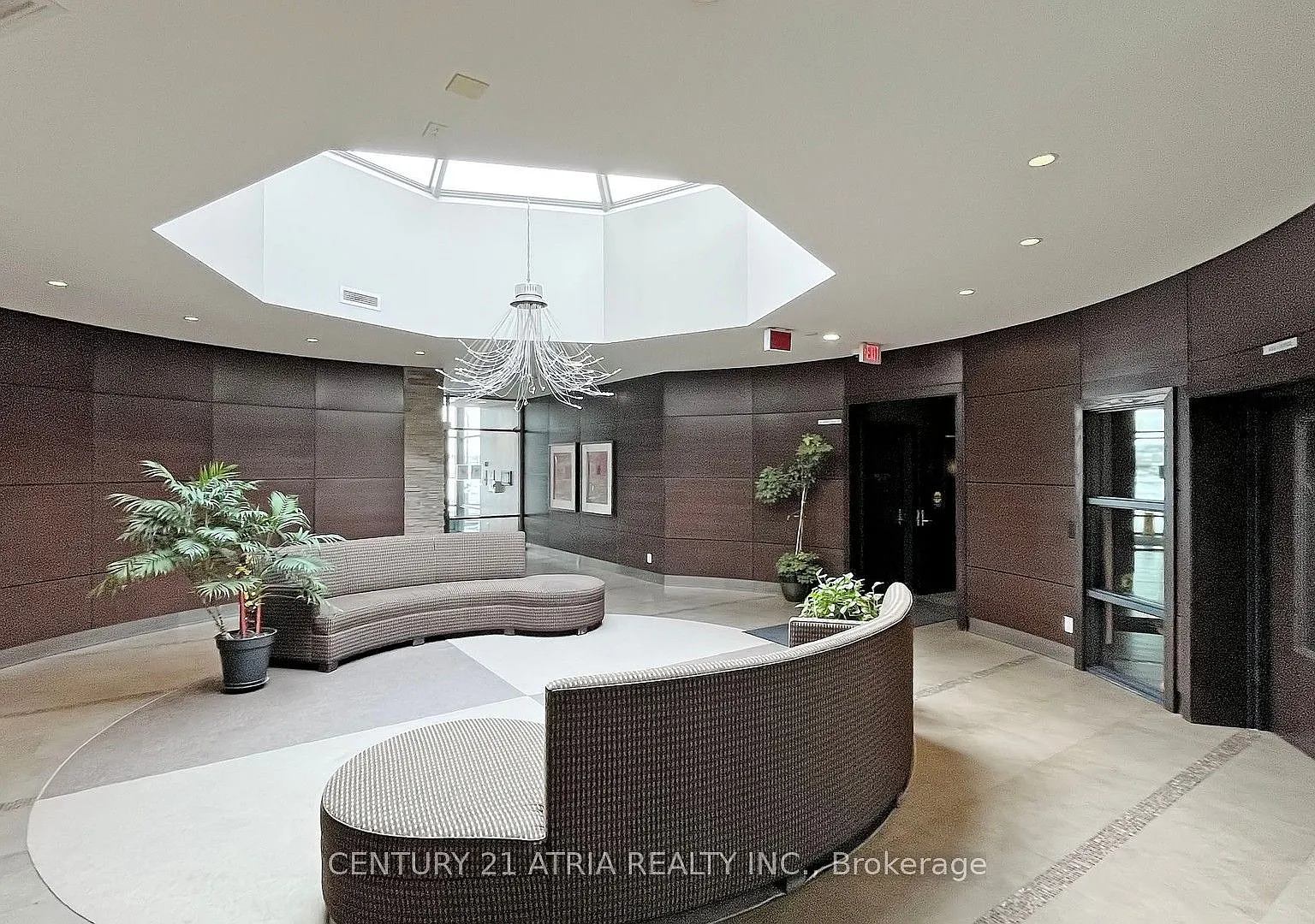 2 bed, $2,400 — Photo 4