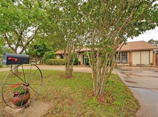 6903 Chinook Dr, Austin, TX 78736