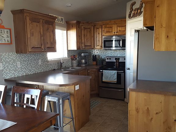 5th image of 2150 N Gladys Dr
