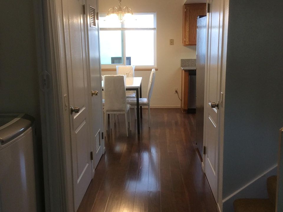 Hallway to Kitchen