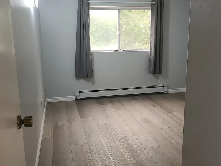 350 Regina St N #104 — Photo 10