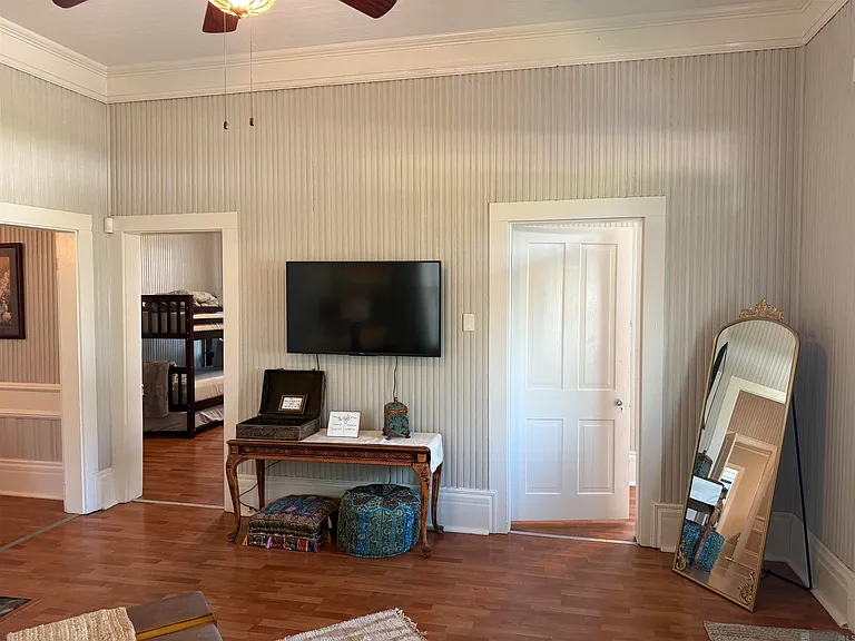 23930 Railroad Ave — Photo 15