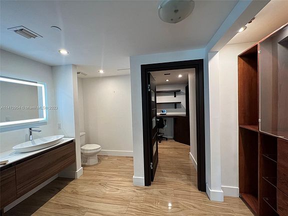 4th image of 350 S Miami Ave APT 1202