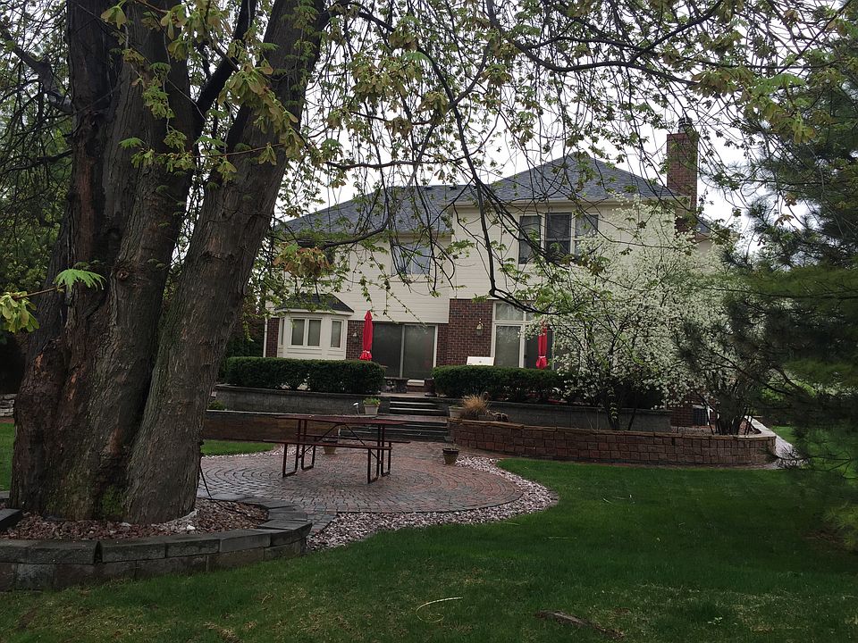 2nd image of 14123 Redwood Dr