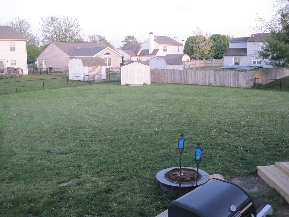 2nd image of 617 Canary Creek Dr