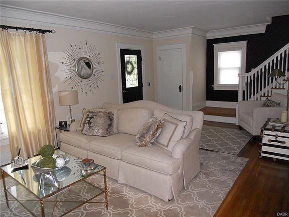 3rd image of 26 Wisteria Dr