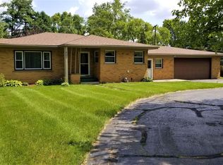 601 Nichols Rd, Auburn Hills, MI 48326