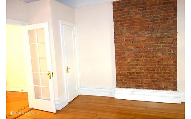 Rented by Douglas Elliman | media 27