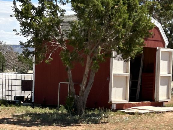 5th image of 32358 W Calle Ines