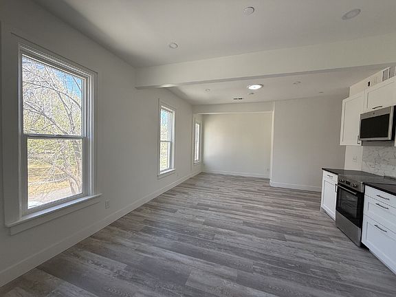 2nd image of 802 E 19th Ave #202
