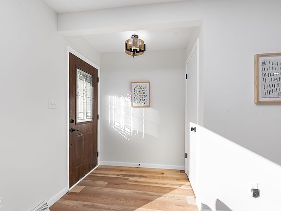 4th image of 10875 Willowmere Dr