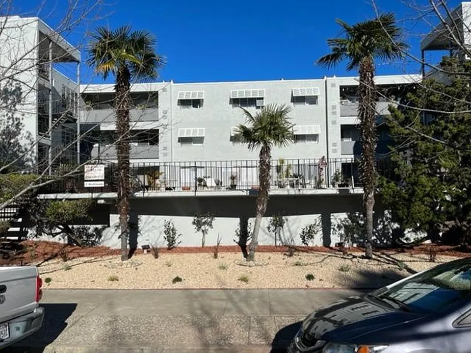75 Arch St. Apartments