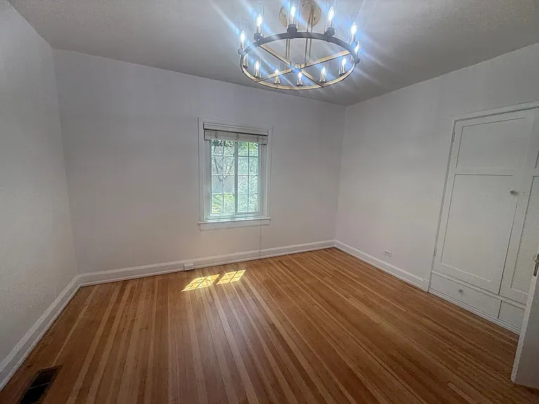 834 N Newport St — Photo 11