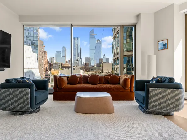 500 West 18th Street image 1 of 19
