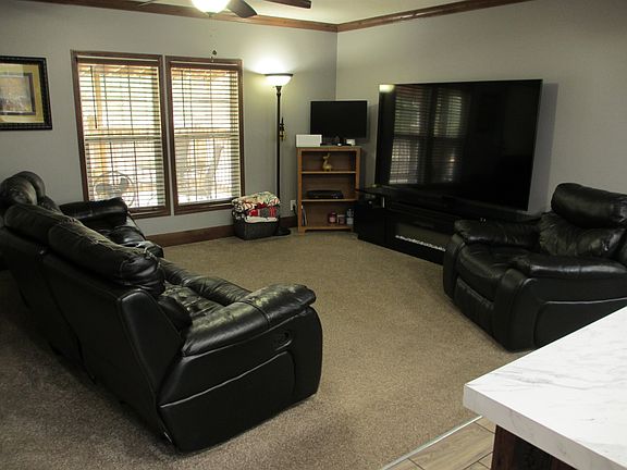 5th image of 8032 Christina Rd