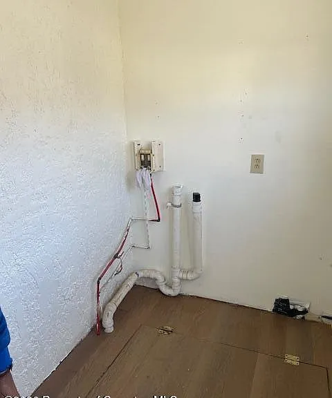 210 Crane St — Photo 14