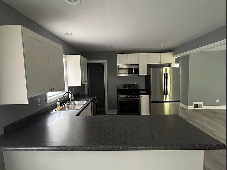 4230 Connecticut St — Photo 3