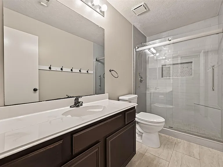 22619 Old Church Ln — Photo 5
