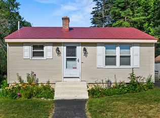 20 Grandview St, Auburn, MA 01501