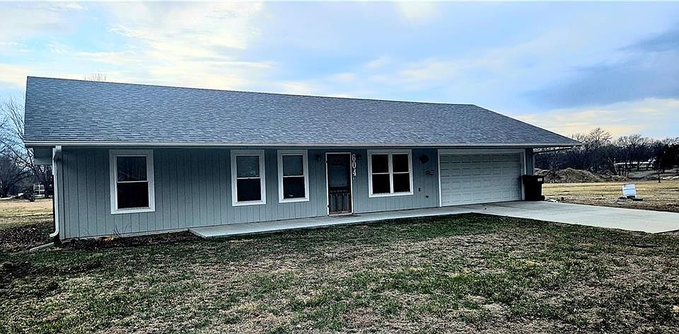 1st image of 604 E Vogt Rd