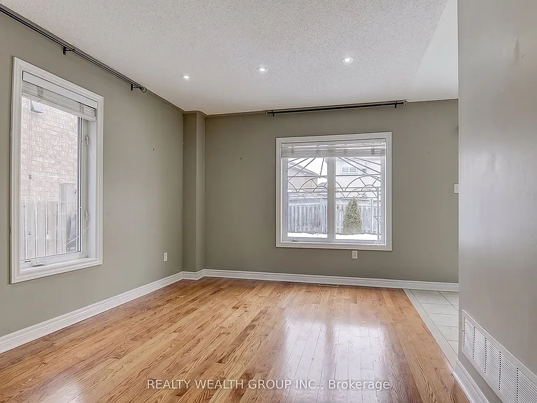 20 Laura Sabrina Dr — Photo 11