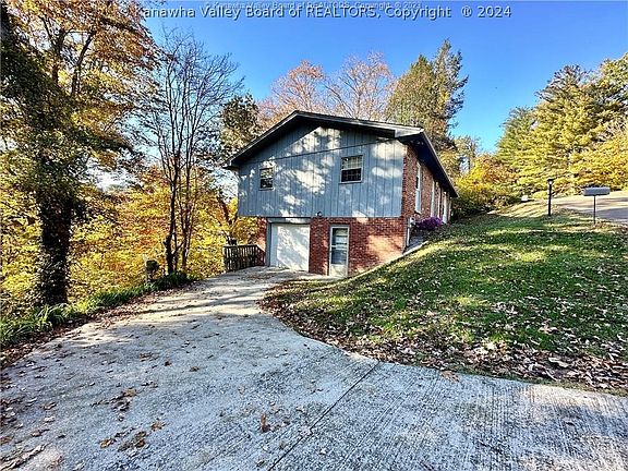 4th image of 2585 Benson Dr