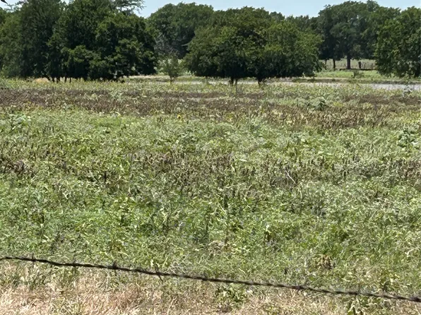 1170 Airport Rd, Tioga, TX 76271