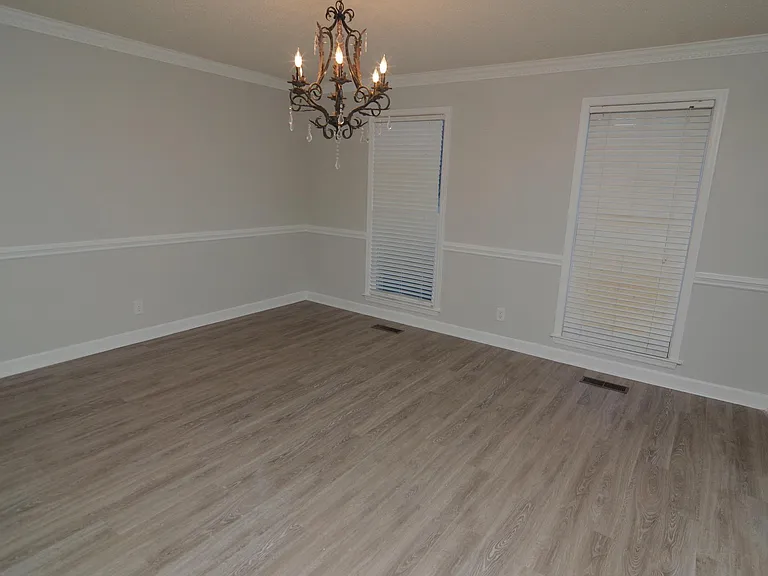 123 Valley Springs Rd — Photo 12