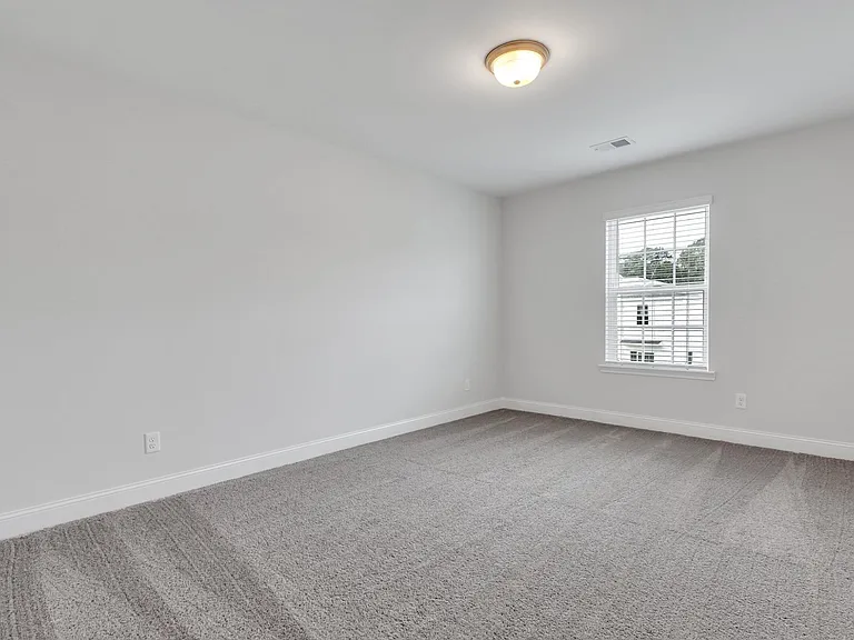 553 Governor Treutlen Cir — Photo 10