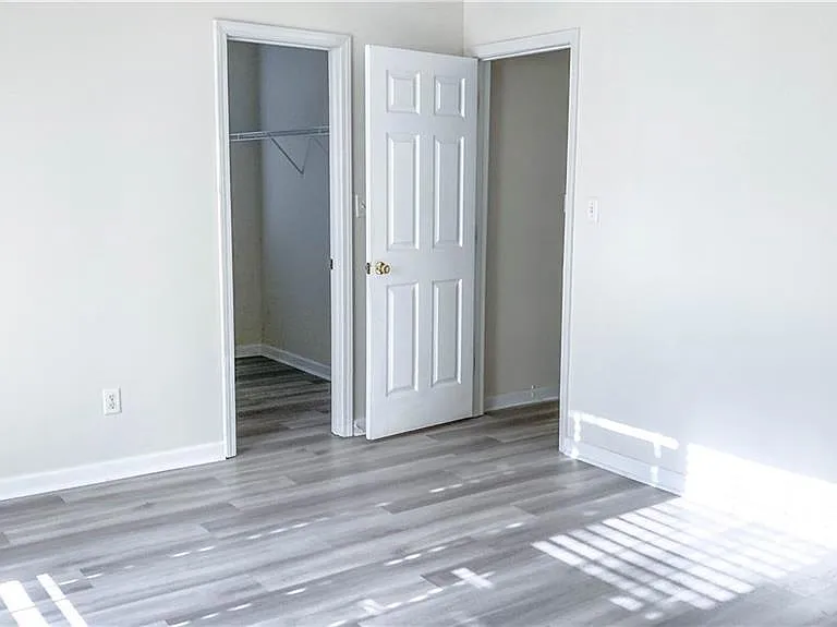 570 Sterling Pointe Ct — Photo 29